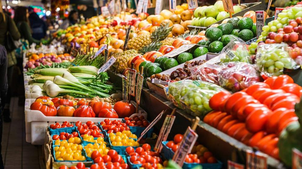 Зеленчуците с рекорден скок: Пипер, тиквички и краставици поскъпнаха над 100%