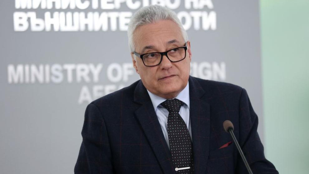 МВнР: Над България не летят военни самолети, няма основание за опасения