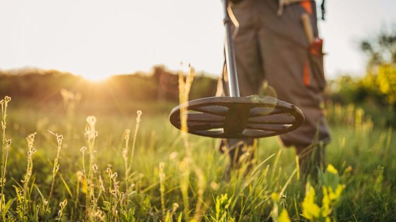 Хванат в крачка: Спипаха иманяр в Кюстендилско