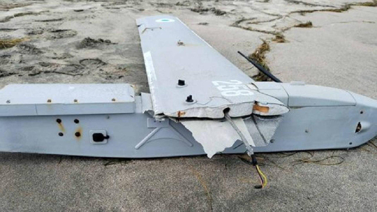 Крило от военен дрон изплуваха в Крайморие