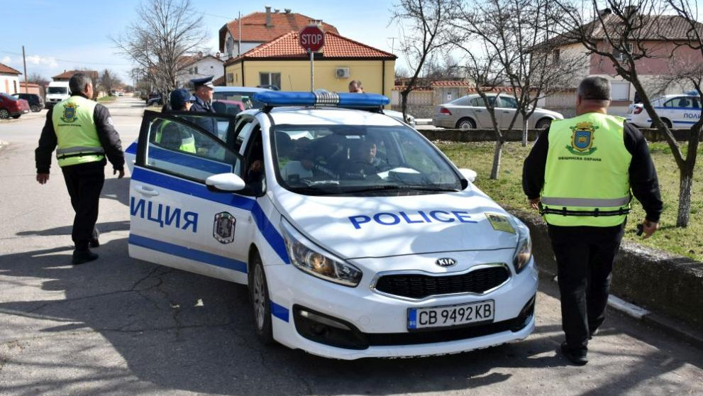 Операция против купуване на гласове: Задържани са седем души и са иззети около 53 000 евро