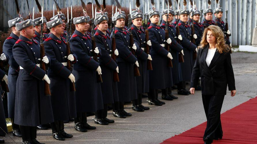 Йотова за напрежението в Близкия изток: Диалог, а не заплахи, мир, а не война