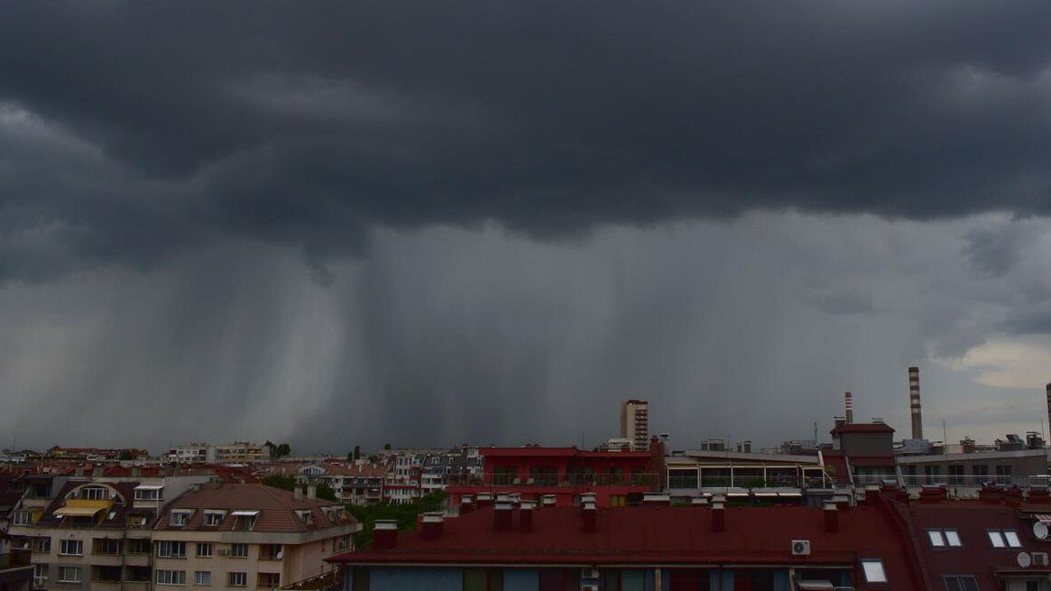 Наводнения и гръмотевични бури: Бедствието в Гърция взе първа жертва