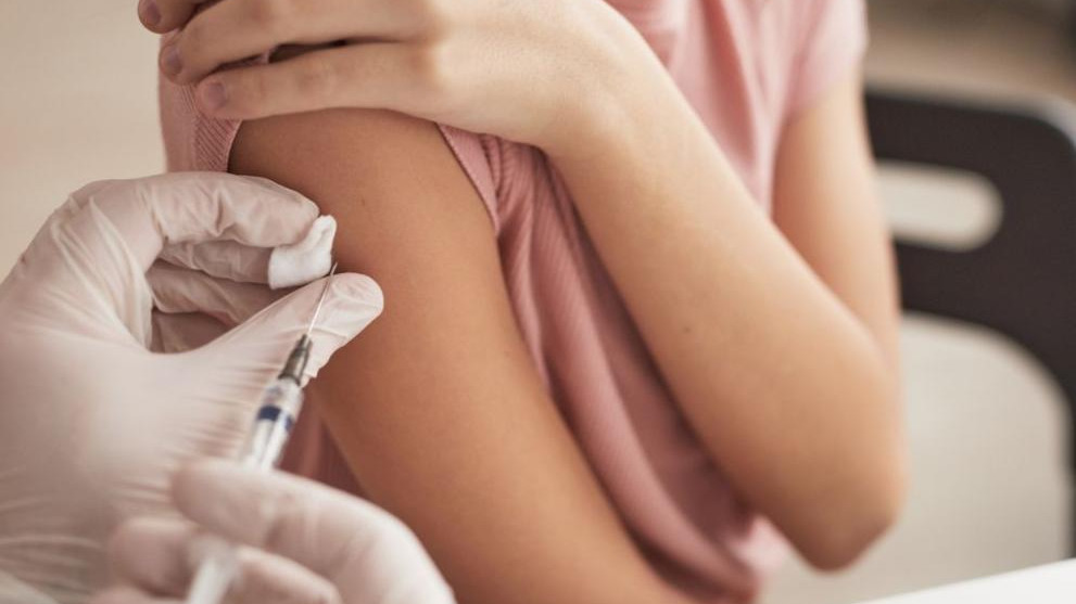 Здравното министерство предлага безплатни грипни ваксини за деца