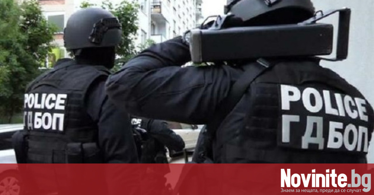 Екип на ГДБОП арестува Кристиян Христов пред сградата на Българската