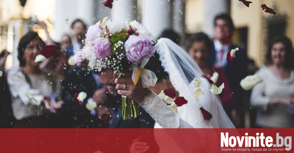 Видеооператор остави десетки младоженци без кадри и снимки от сватбите