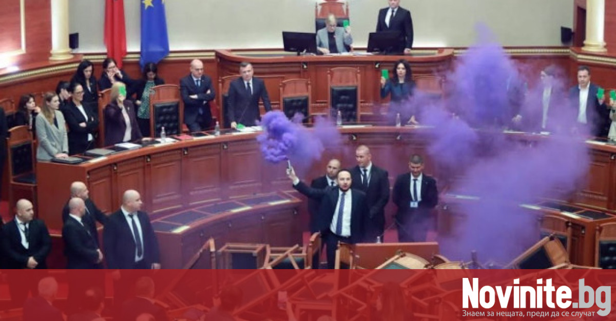 Страшен кютек се разрази в албанския парламент по време на