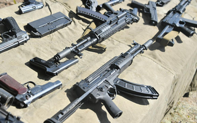 В Маями изкупуват за Украйна оръжие от хората