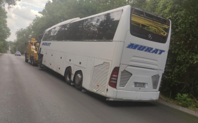 Повдигнаха обвинение на шофьора на катастрофиралия румънски автобус