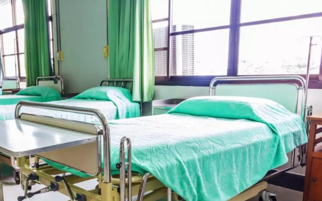 Инфекциозните клиники в София са почти запълнени