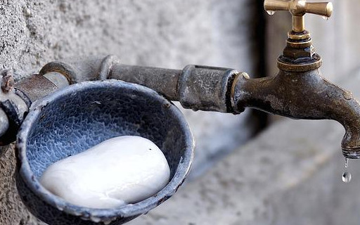 Водна криза: Забраниха използването на питейна вода зa поливане в Община Болярово