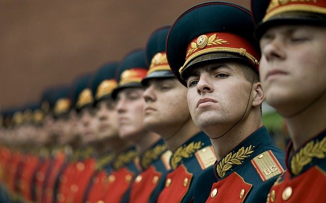 Избягалите руснаци за седмица са повече от войниците, с които започна войната
