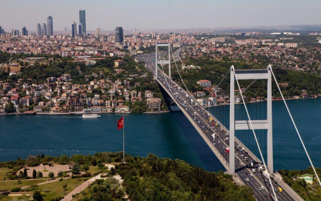 Европейци масово наемат къщи и хотели за по 3 месеца в Турция, за да изкарат зимата