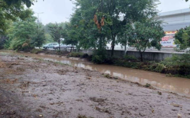 Потоп и в Добричко: 53-ма души са евакуирани