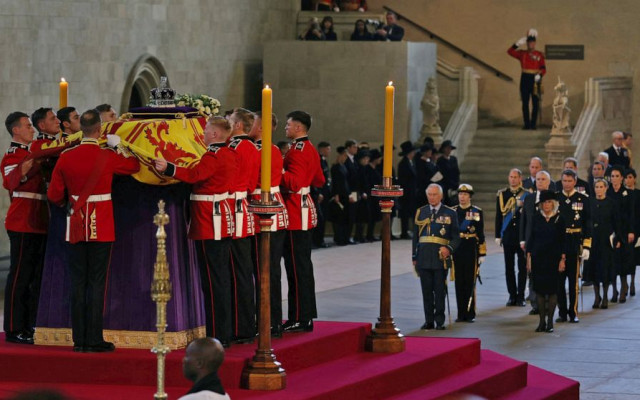 НА ЖИВО Днес е погребението на Елизабет, първото държавно на Острова след това на Чърчил