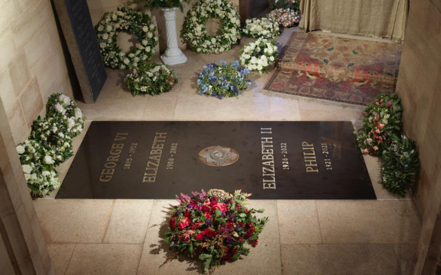 Показаха надгробната плоча на Елизабет Втора