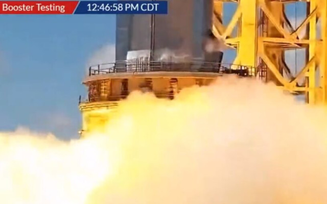 Рекорд: Ракетата Супер Хеви на Мъск запали за пръв път седем двигателя едновременно