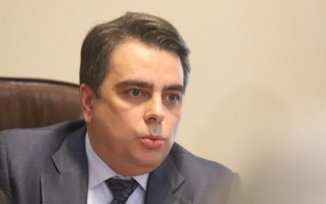 Асен Василев към Борисов: Не се притеснявайте, мафията ще фалира