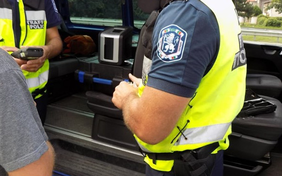 Кандидат-депутат от Възраждане спипан да шофира дрогиран