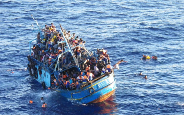 2 лодки с мигранти се разбиха до гръцки острови, поне 17 души са загинали, 90 са в неизвестност