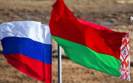 Беларус посрещна с хляб и сол руските войници, дошли да охраняват границата