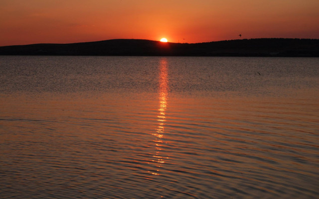 Рибари изчезнаха в езеро край Бургас