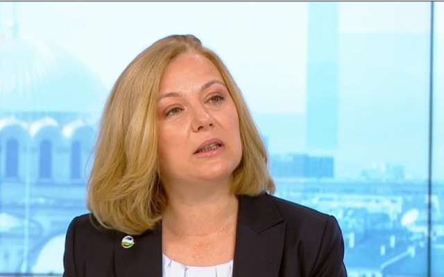 БСП взривиха възможностите за консенсус, смята Надежда Йорданова от ДБ