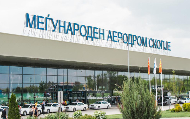 Сигнали за бомби в РСМ: Затворено е летището, евакуирани са училища и хотели