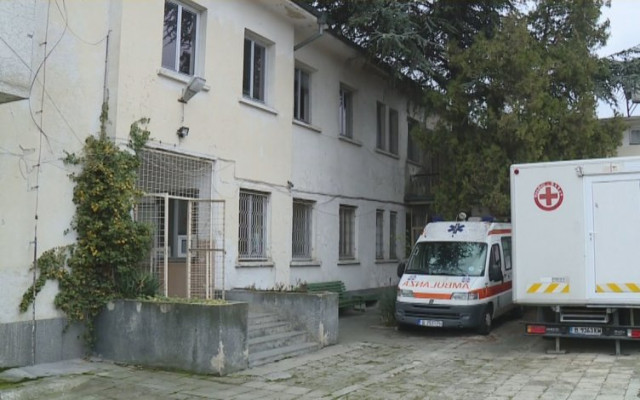 Белодробната болница във Варна отново работи