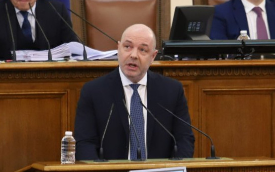 Парламентът отхвърли Габровски за премиер със 125 гласа "Против" и 113 "За"