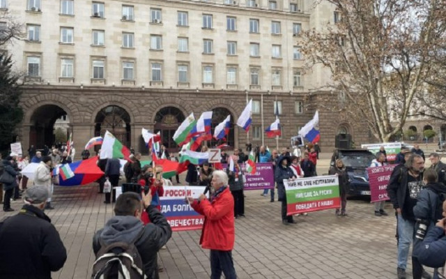 Фандъкова спря със заповед започнало проруско шествие в София