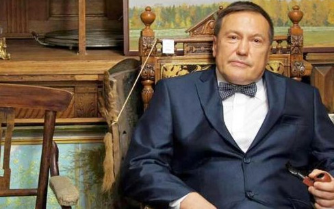 Поредна мистериозна смърт: Най-богатият руски депутат падна от хотелска стая в Индия