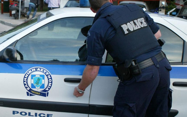 Полицията в Солун се шашна - апаш с 11 въоръжени грабежа за часове