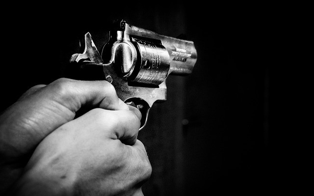 Ученик извади газов пистолет в час във Френската гимназия в София