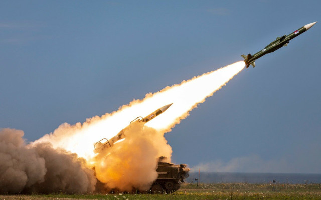 Москва потвърди: Вчера са нанесени ракетни удари в Украйна
