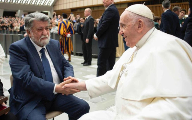 На среща с Рашидов: Папа Франциск благослови българите (СНИМКИ)