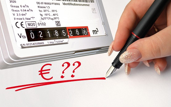 Европа все още е залята от втечнен природен газ въпреки срива на референтните цени