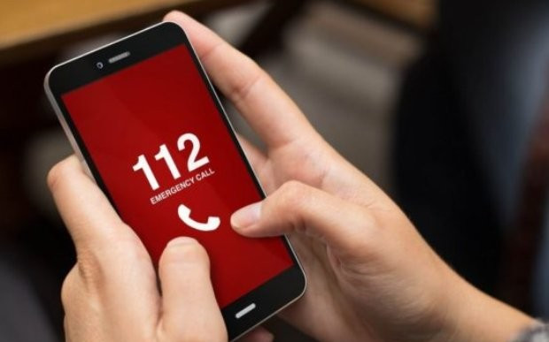 Жена и мъж подлудиха операторите на 112 с 239 обаждания