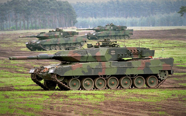 Германия може да изпрати над 100 танка в Украйна, но 40% от германците са против за "Леопард"