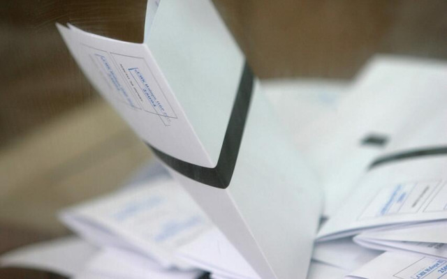 ЦИК успешно тества хартията за бюлетините за машинно гласуване
