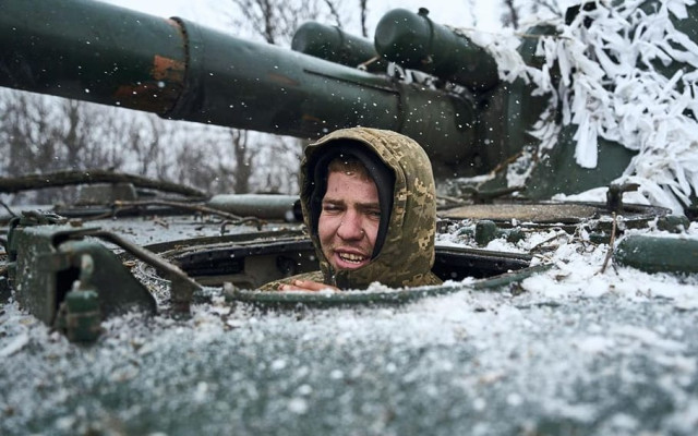 Украйна: 143 680 руски окупатори + 3316 техни танкове са унищожени