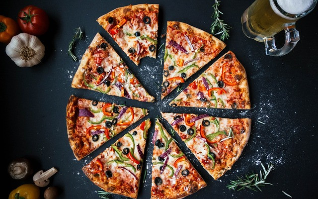 Евростат: Пицата в България е поскъпнала с 37%, в Италия - с 10%