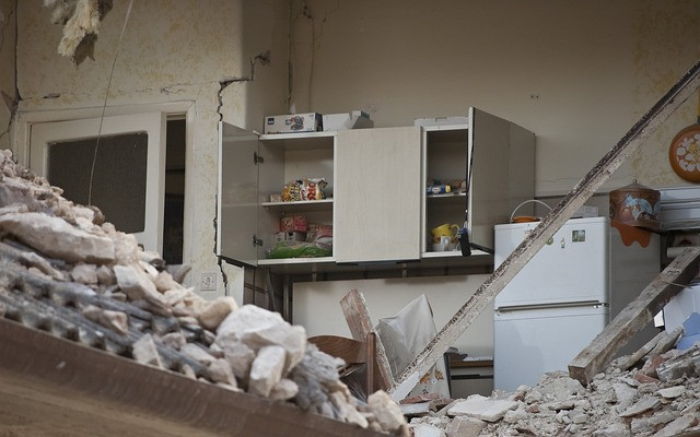 Над 1700 деца, засегнати от земетресенията в Турция, са предадени на семействата им