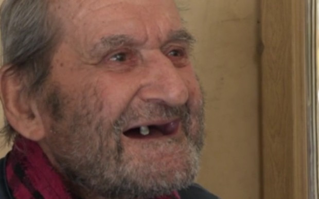 Пак спипаха 92-годишният Стефан от Сливен зад волана - без книжка и с нередовно МПС