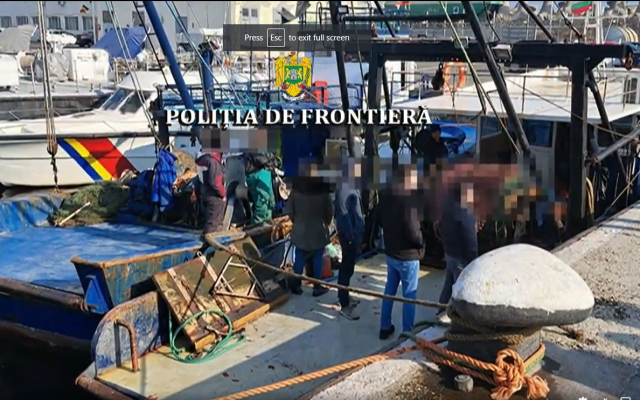 Пуснаха задържаните в Румъния бг моряци, но корабите остават задържани