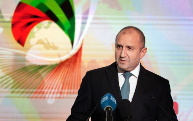 Радев: България и още 9 страни не подкрепят предоставянето на 1 млн. снаряди за Украйна