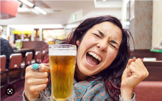 Откриване на нови вкусове: Как жените променят света на крафт бирата