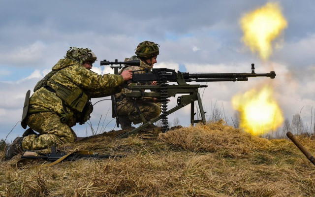 Украйна иска 250 хиляди артилерийски снаряда на месец от ЕС