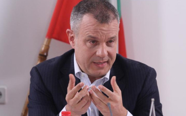 Кошлуков поиска премахване на платените интервюта в БНТ