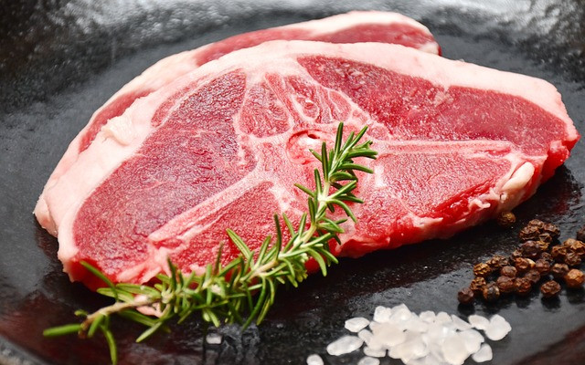 Как да познаем прясното агнешко месо